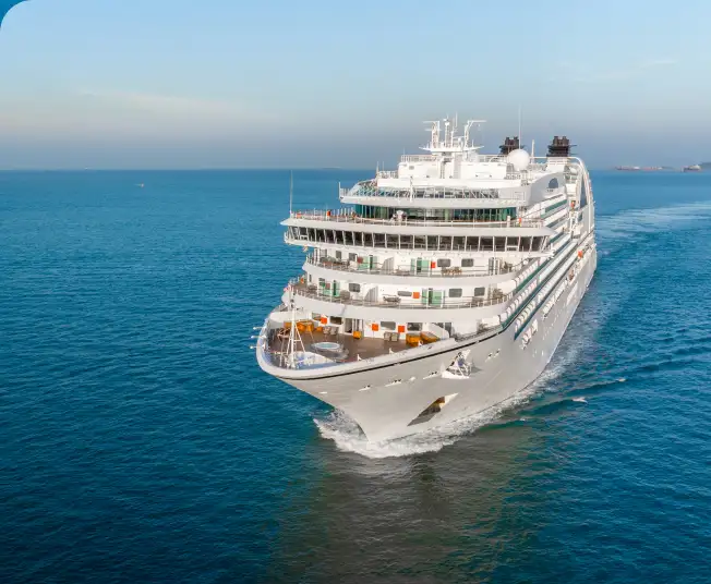 Cruise Ships & Superyachts